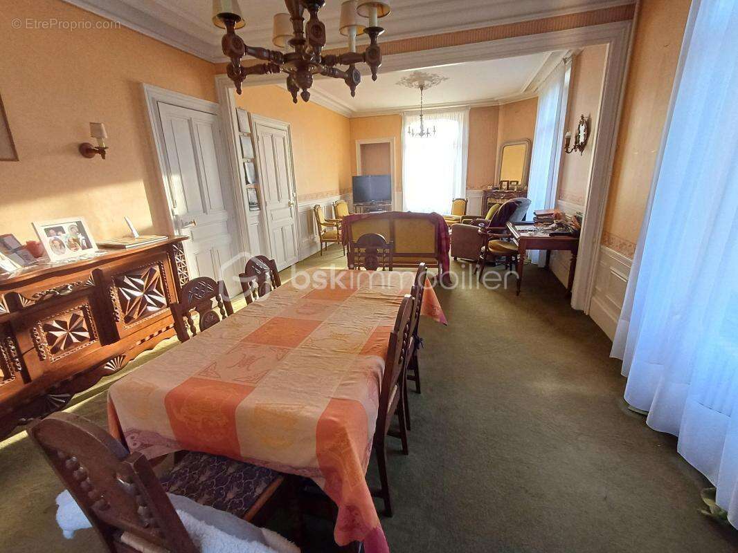 Maison à POURU-SAINT-REMY