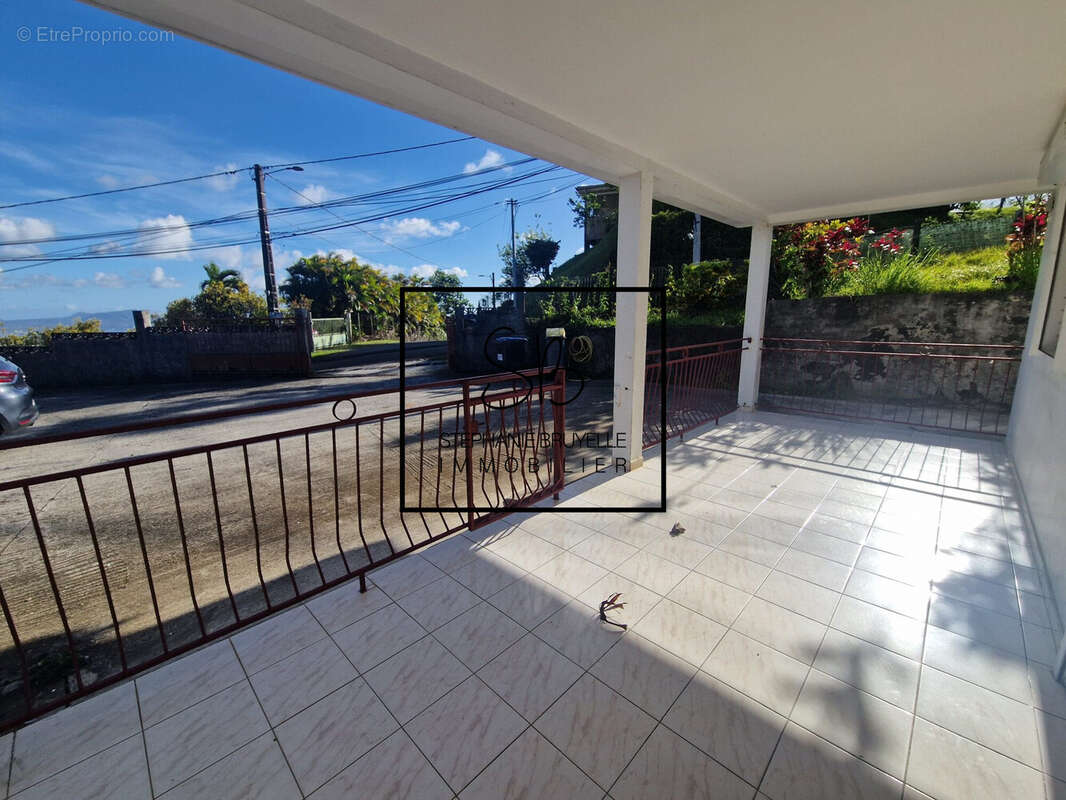 Maison à FORT-DE-FRANCE