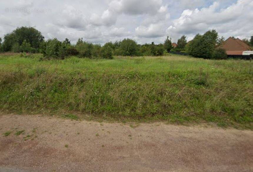 Terrain à LA SENTINELLE