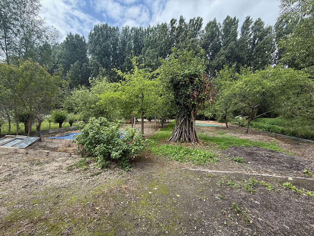 Terrain 1678m² à bourges - photo 6