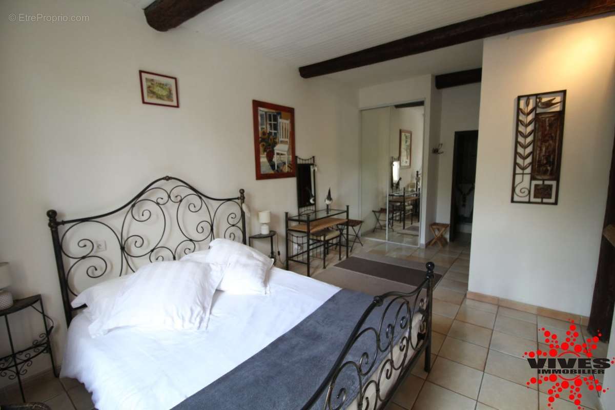 Maison à SAINT-CHINIAN