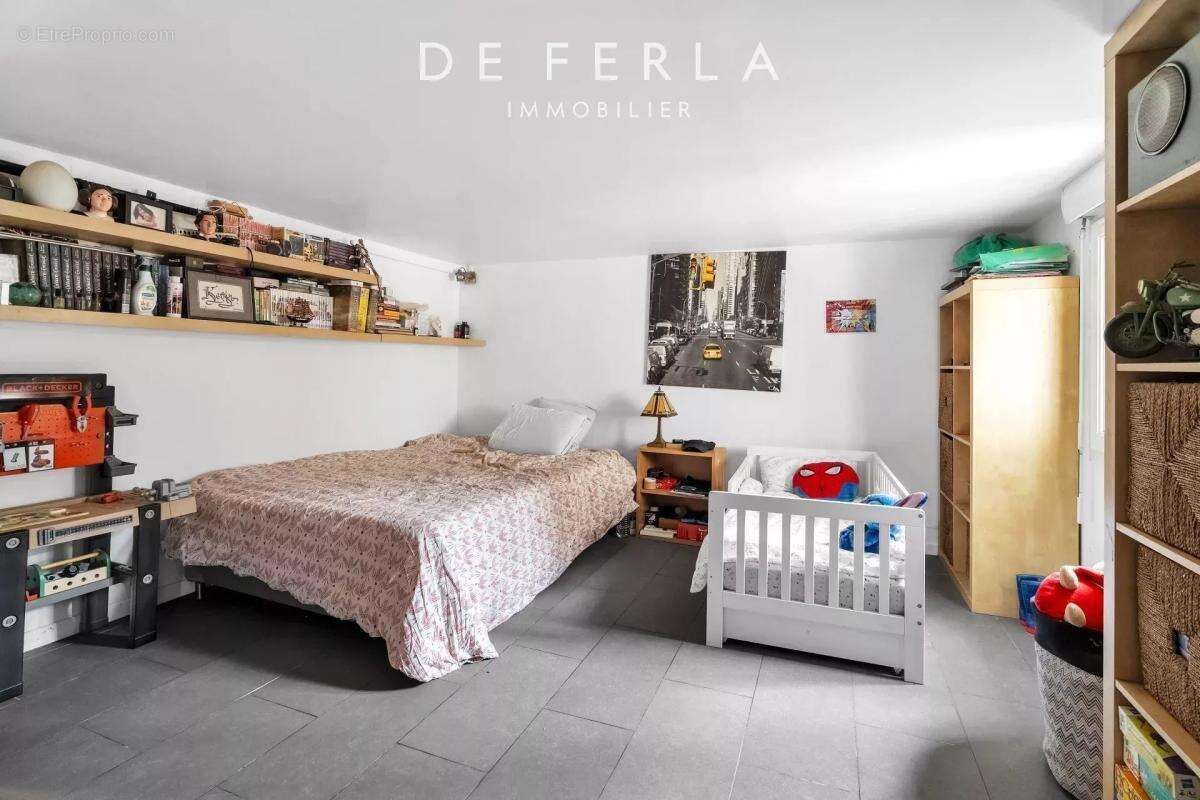 Maison à NEUILLY-SUR-MARNE