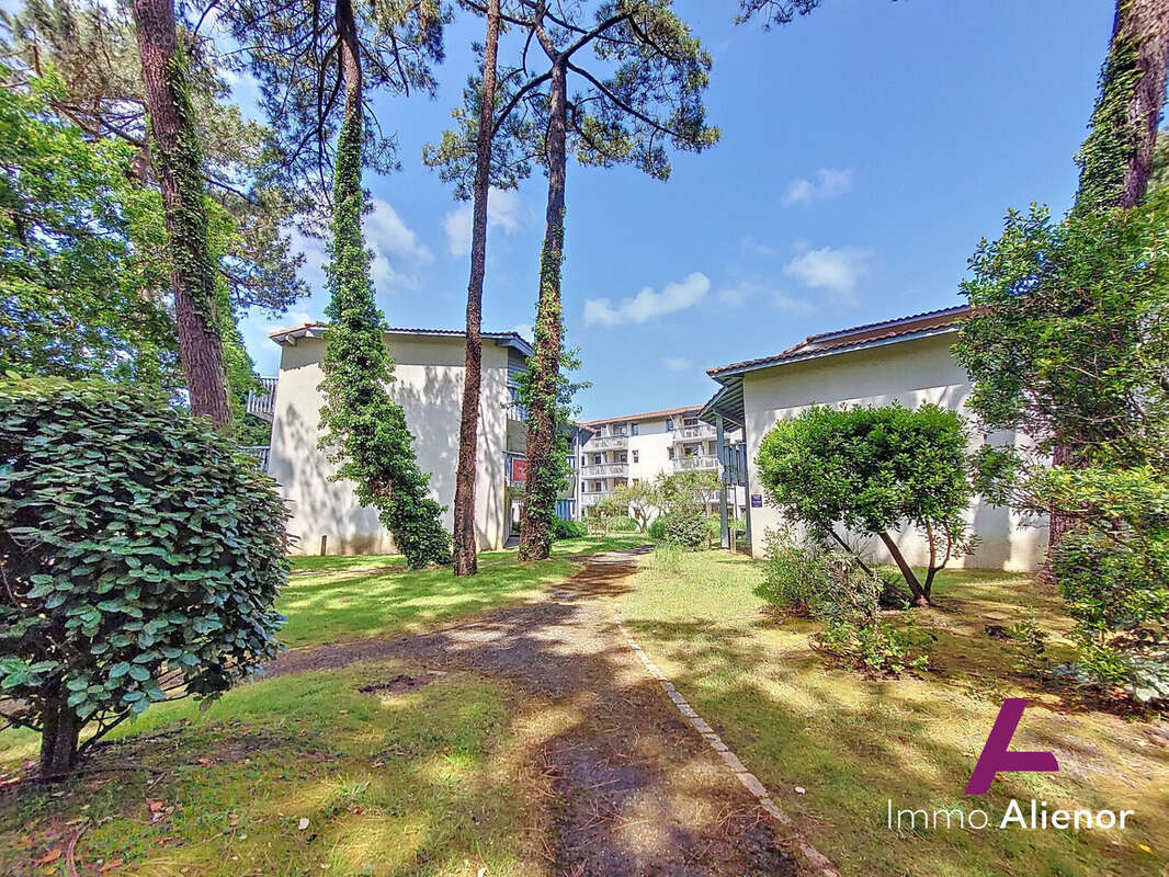 Appartement à SOUSTONS