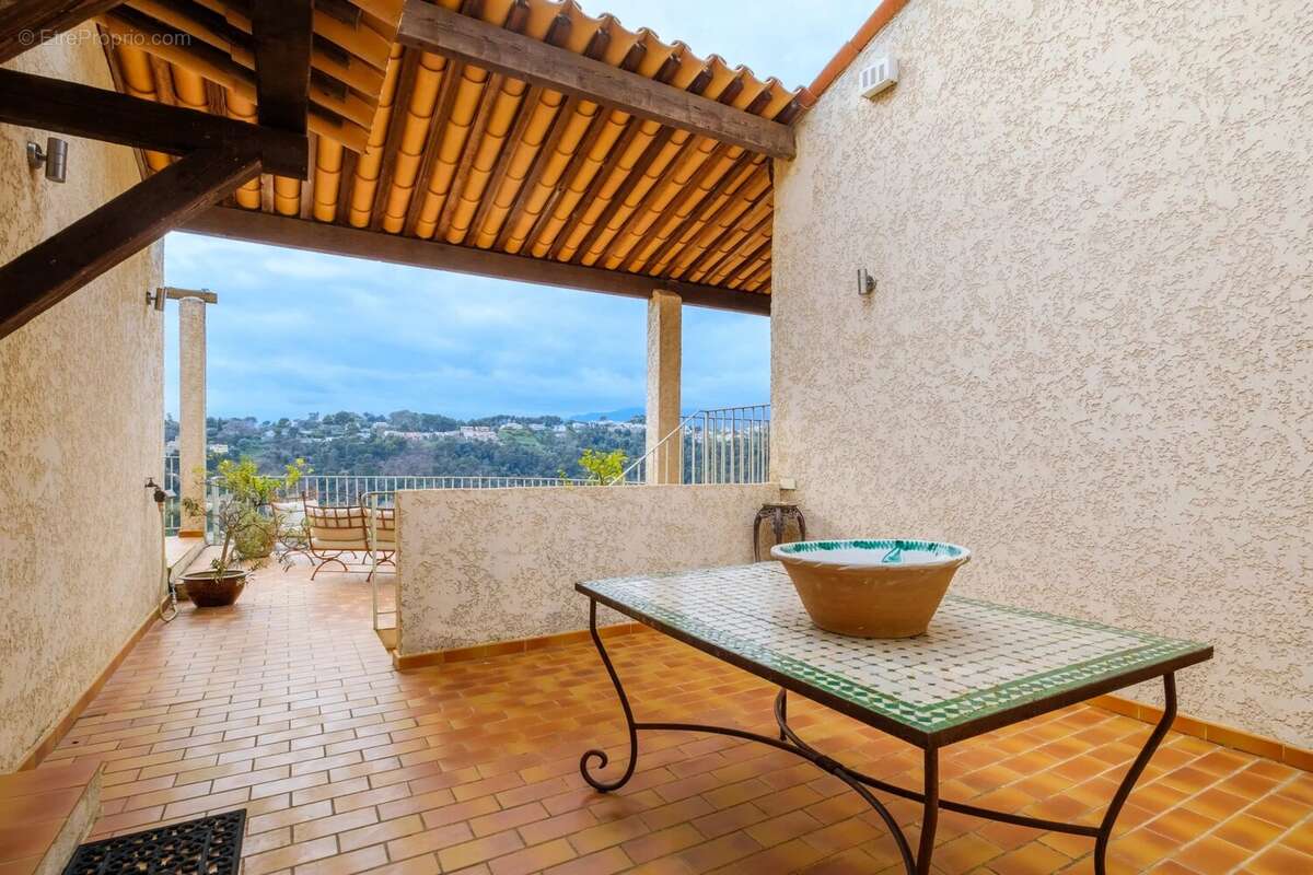 Maison à CAGNES-SUR-MER