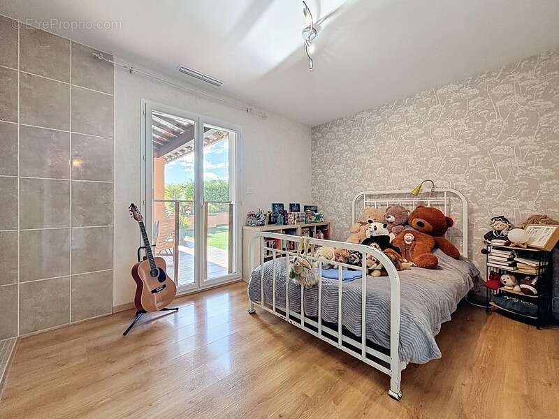 Maison à USCLAS-DU-BOSC