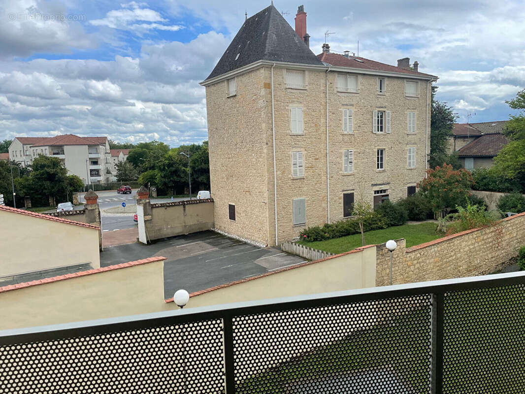 Anse - appartement  t2 dernier etage de 42m² avec ascenseur - photo 2