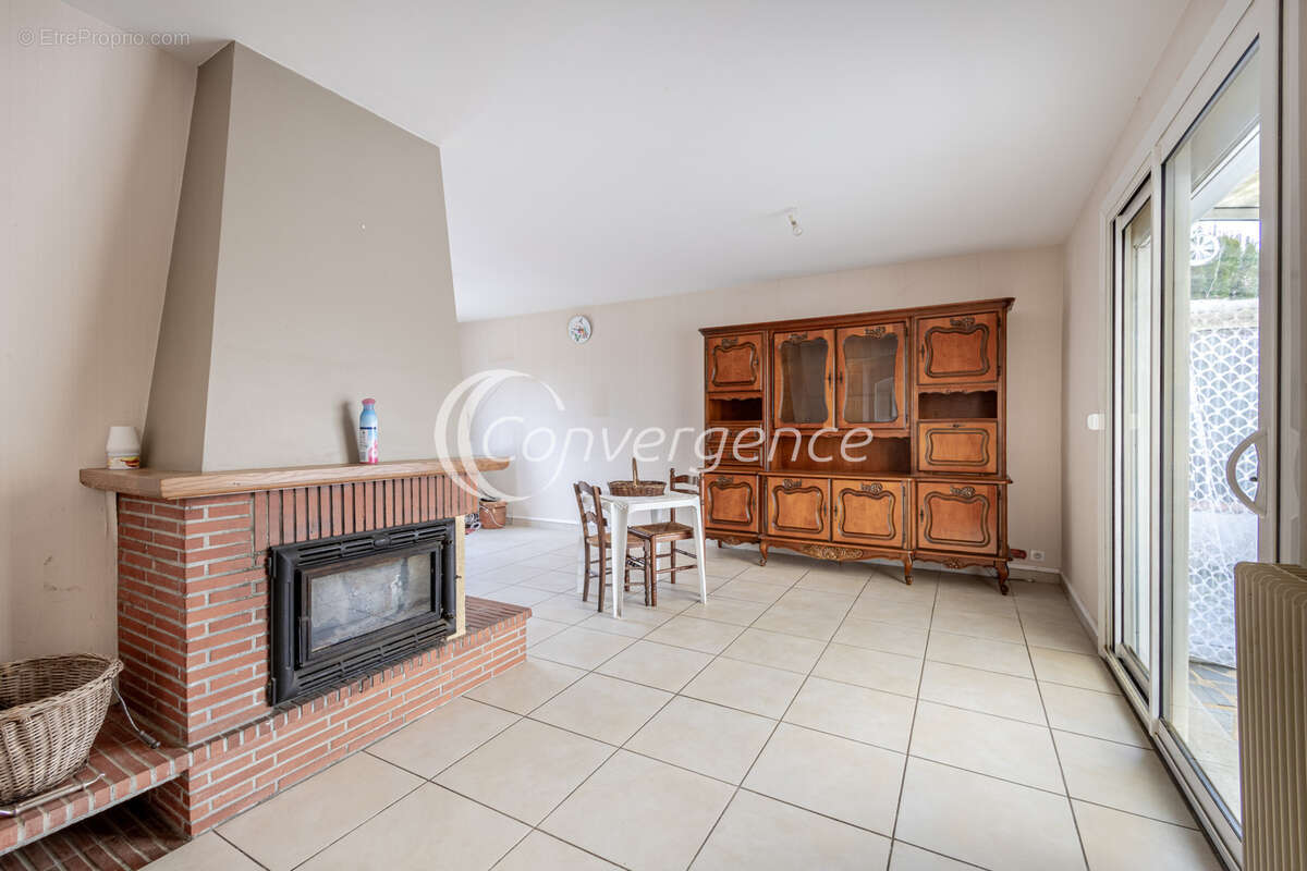 Maison à SAINT-BRICE-SUR-VIENNE