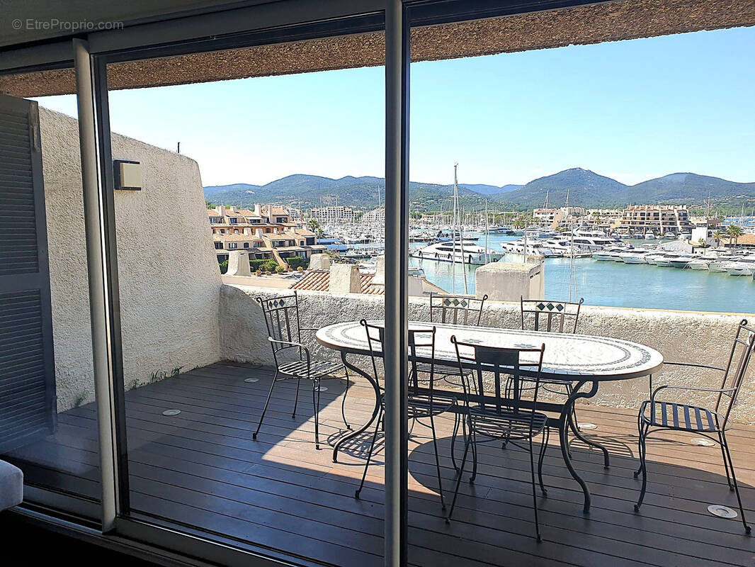 Appartement à COGOLIN