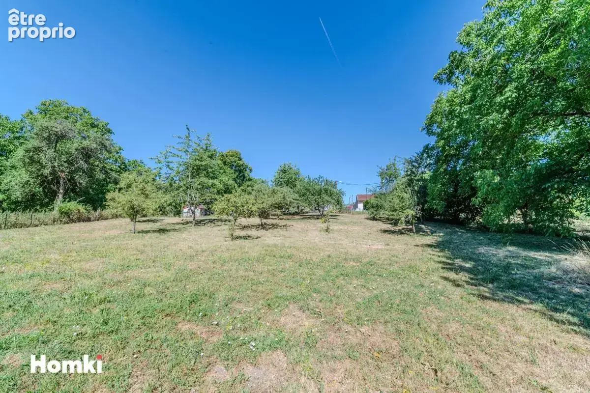Ferme de village T8 de 168m² entièrement rénovée avec dépendances - Saint-Hymetière-sur-Valouse - photo 13