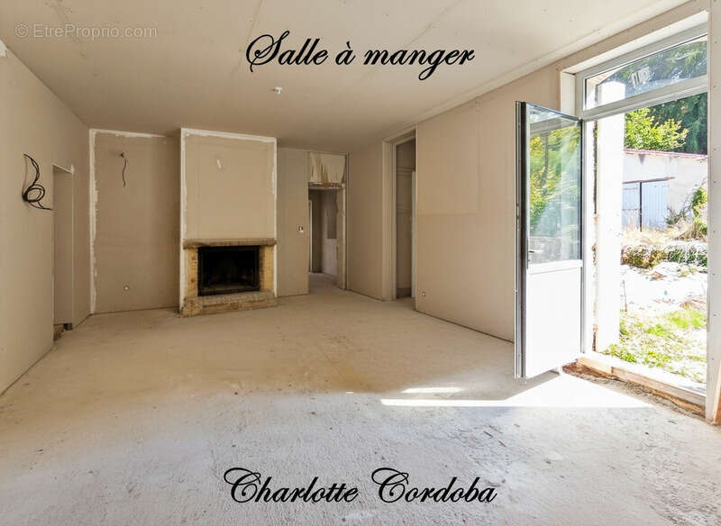 Maison à FEUGAROLLES