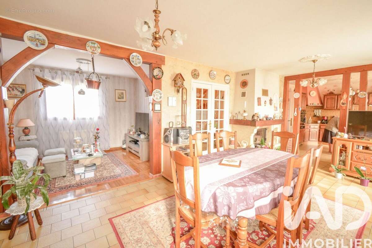 Photo 4 - Maison à BUCHY