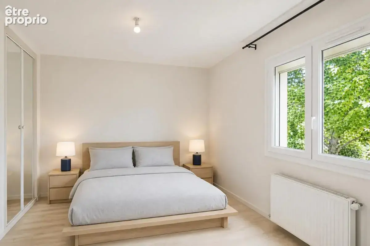 Maison familiale avec jardin, garage, piscine et atelier - photo 8
