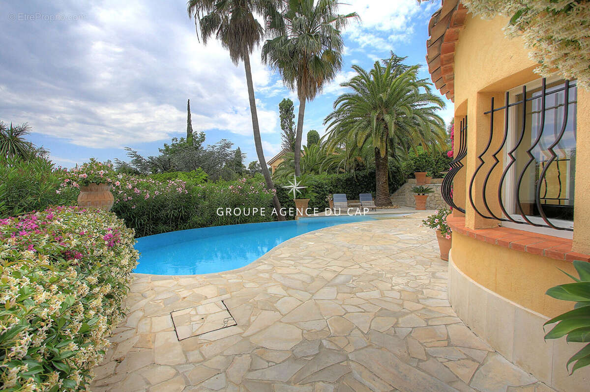 Maison à LES ISSAMBRES