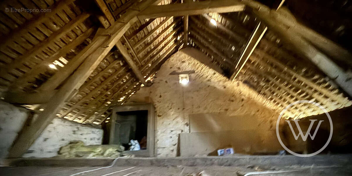 Maison 137 m² à Saint-Christophe-Du-Jambet  - photo 3