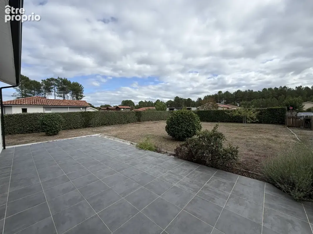 Maison de plain-pied récente avec jardin clos - photo 10