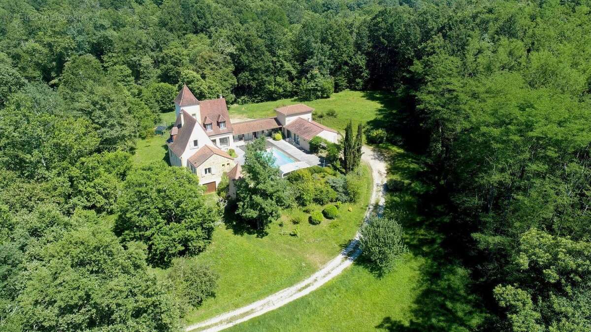 Vente Maison Villefranche-du-perigord(24550) 590 000ï¿œ - photo 2