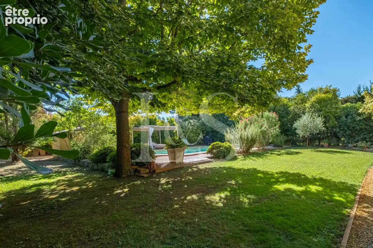 Villa avec adorable jardin et piscine à l'Isle sur la sorgue - photo 19