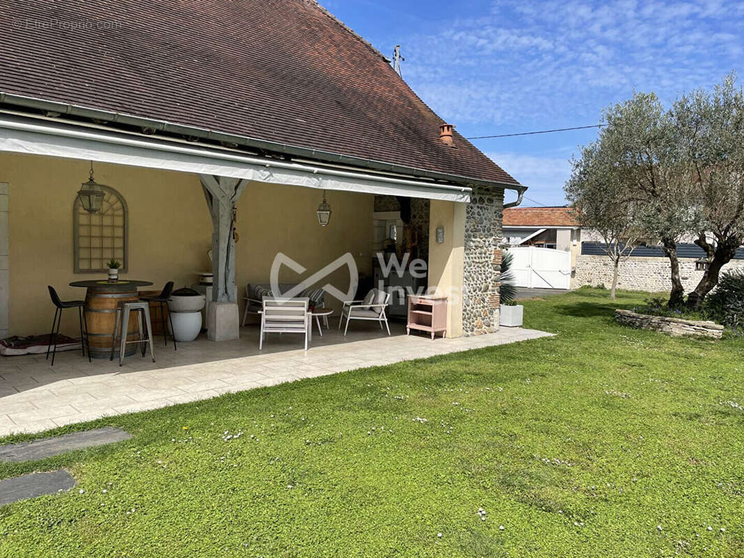 Maison à PARDIES