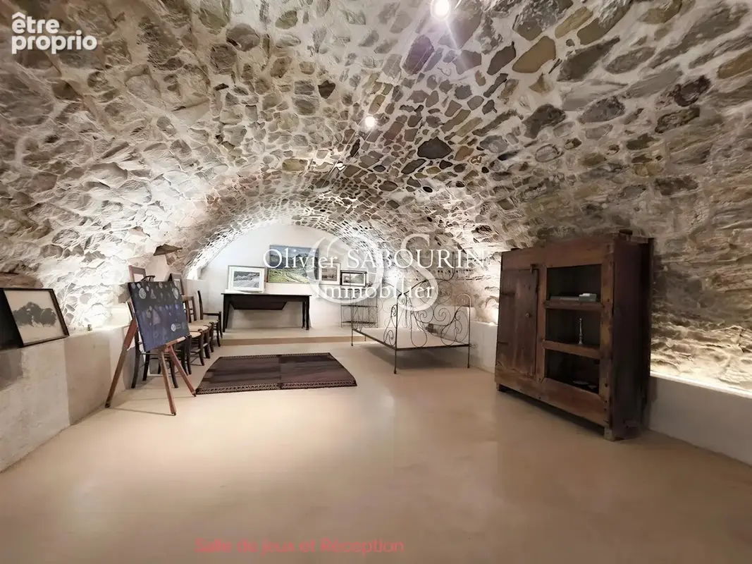 Exceptionnel au cœur du village de Roquebrune-sur-Argens ! - photo 13