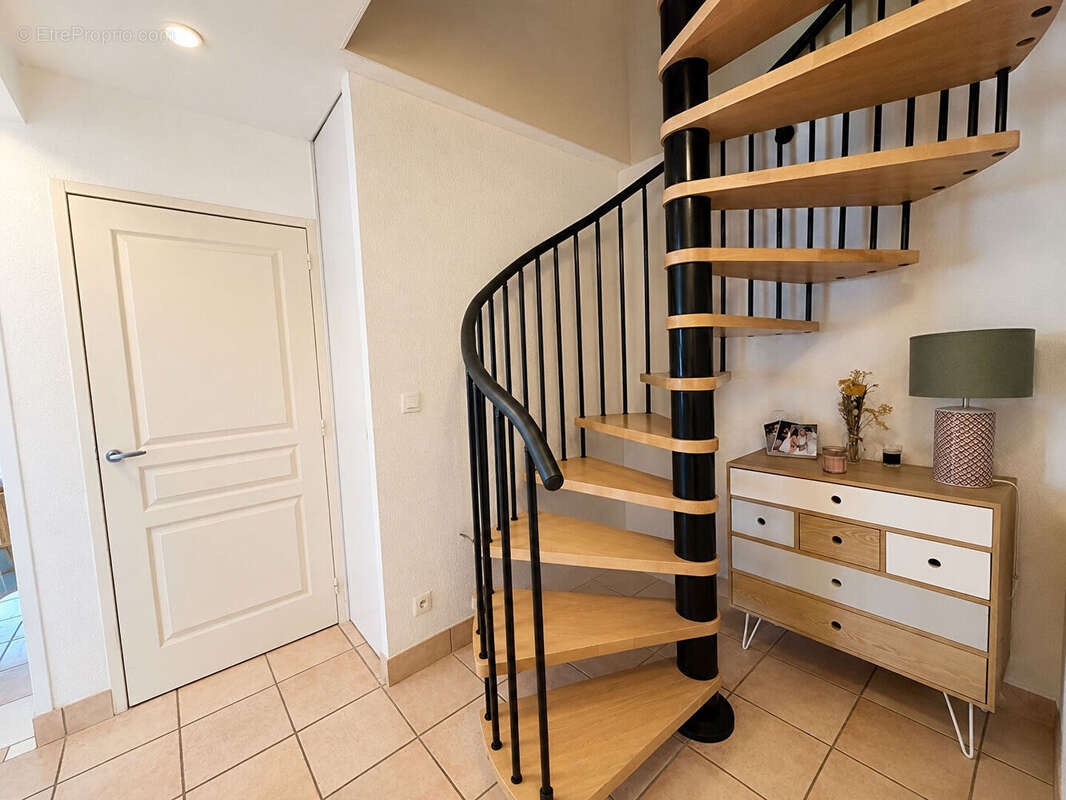 Appartement  DIJON Duplex 6 pièce(s) 126.34 m2 - photo 8
