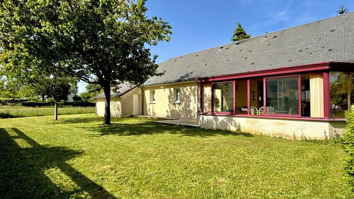 Maison à BONNETABLE