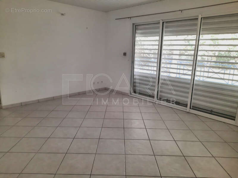 Maison 182 m² à Remire-Montjoly  - photo 4