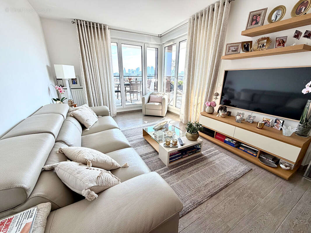 Appartement à COLOMBES
