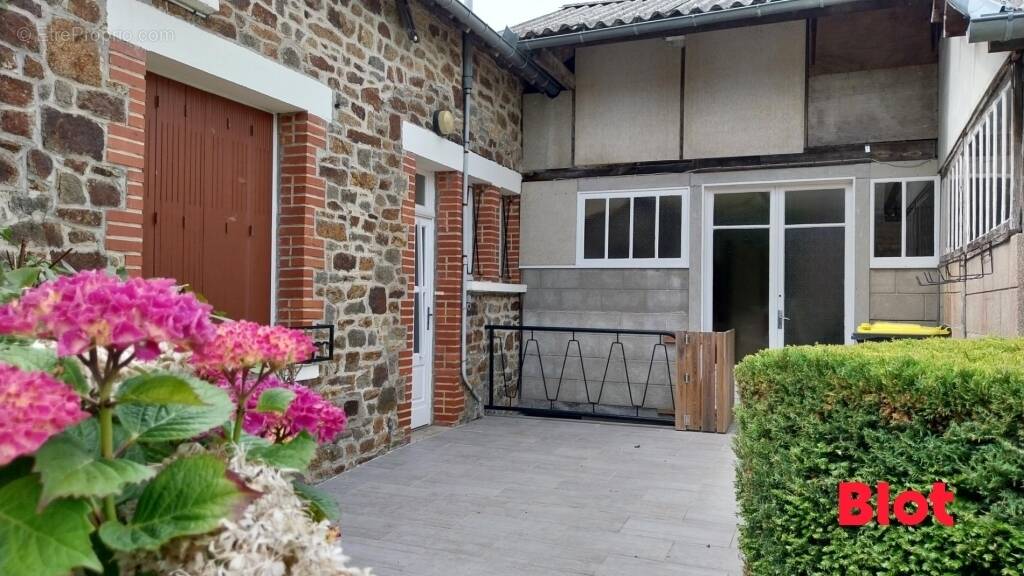 Maison à SENS-DE-BRETAGNE