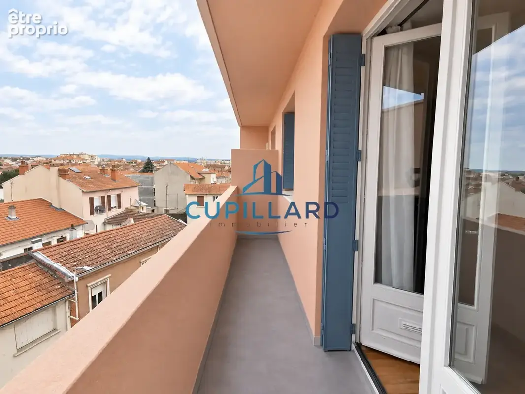 À VENDRE   ROANNE (Quartier Mulsant)   Appartement T4 de 61 m2 au dernier étage - photo 9
