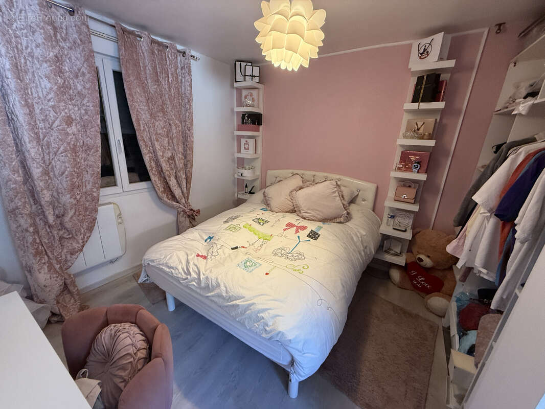 Maison à SAINT-GENCE