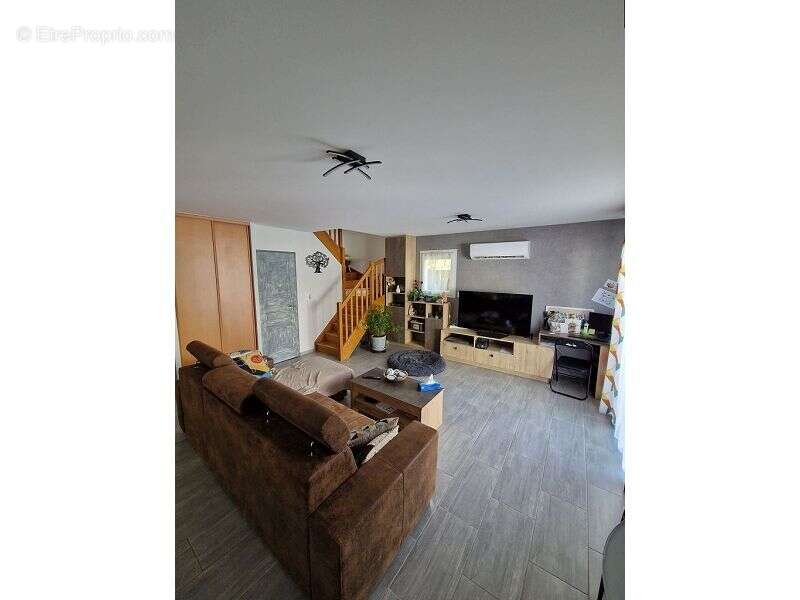 Maison 82 m² à Le Poet-Laval  - photo 3