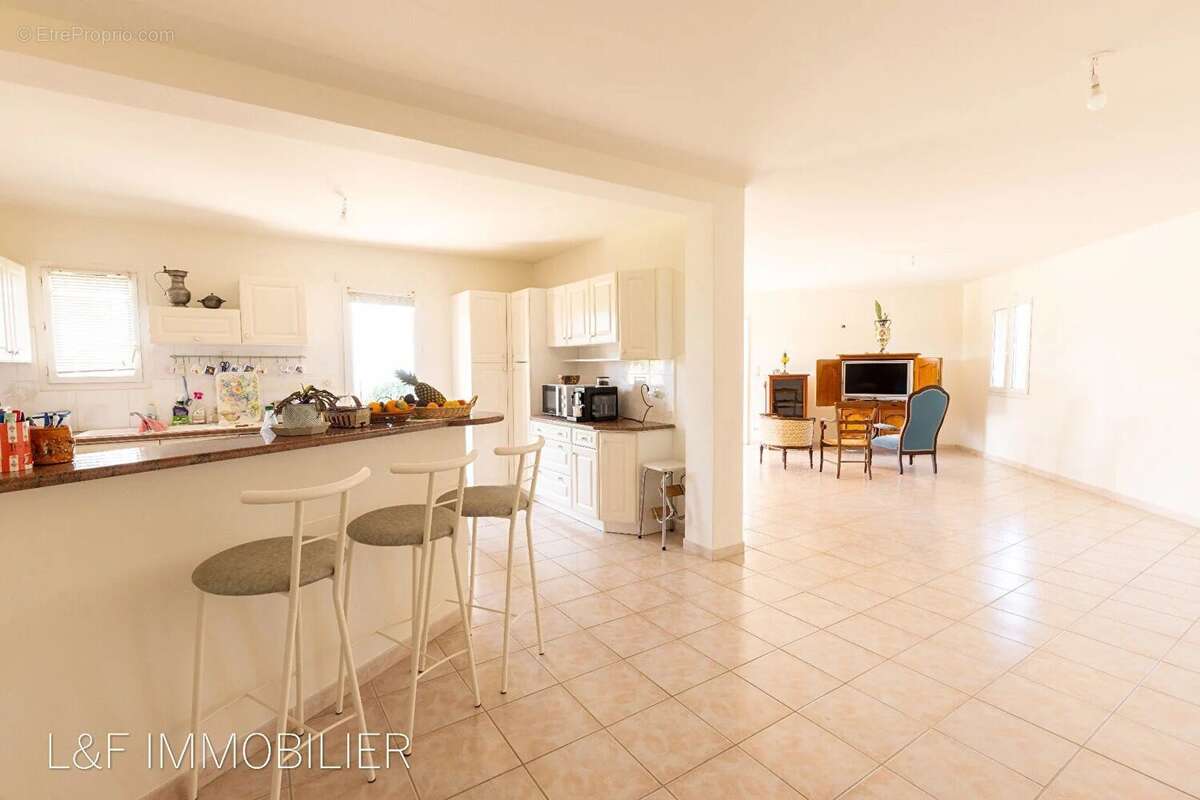 Maison à LA CADIERE-D'AZUR