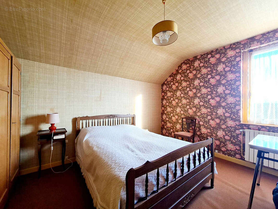 Maison à IS-EN-BASSIGNY