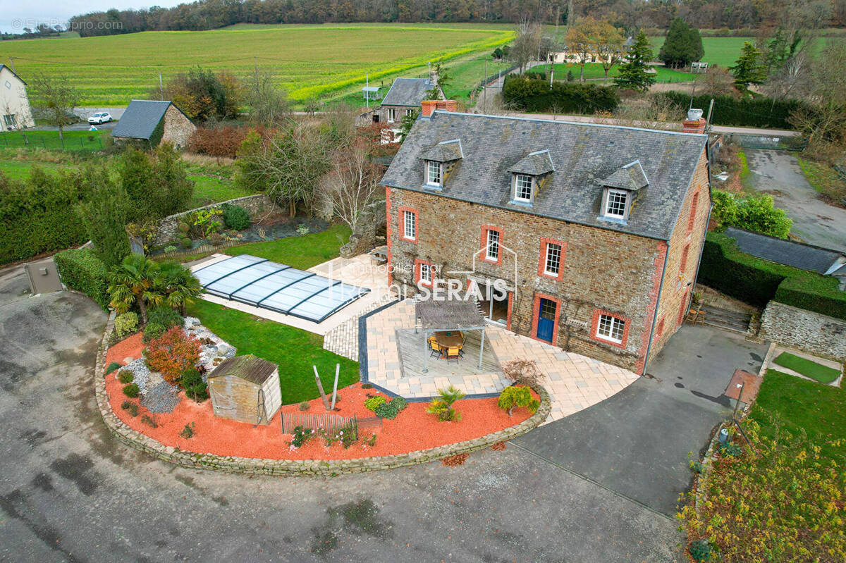 Maison à CLECY