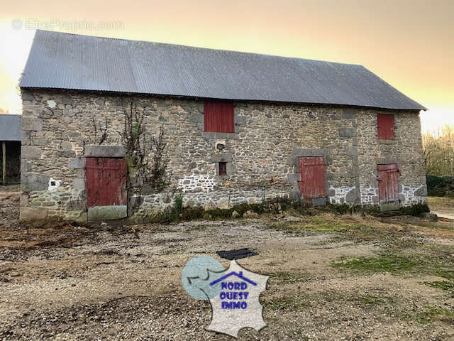 Maison à MAYENNE