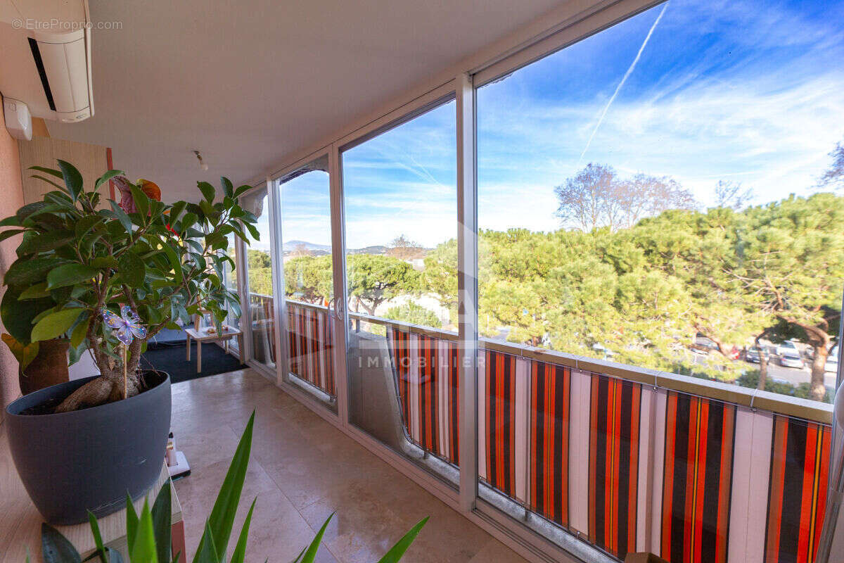 Appartement à MANDELIEU-LA-NAPOULE