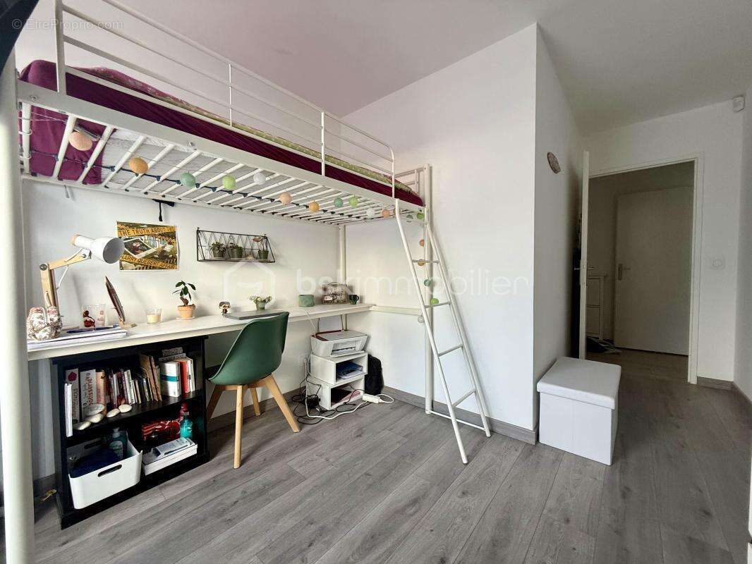 Appartement à PONTAULT-COMBAULT