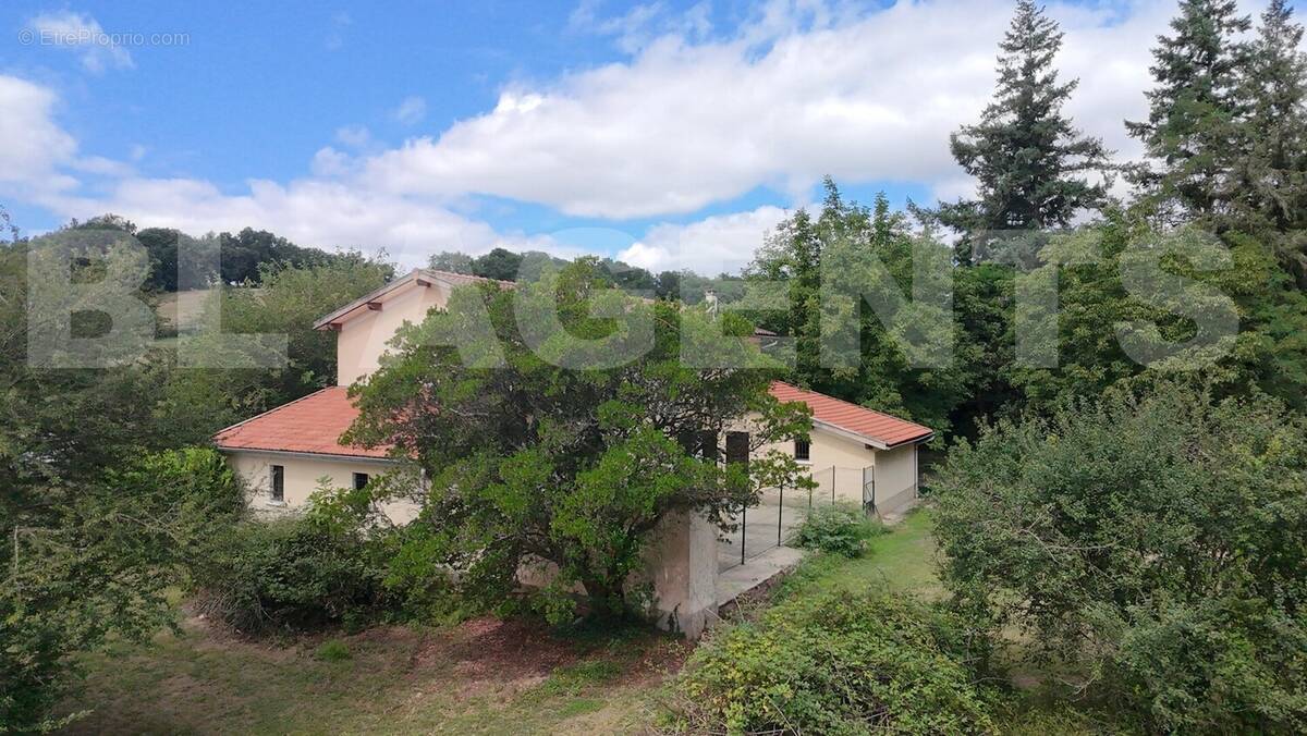 dji_fly_20250722_102156_0222_1764411206496_photo - Maison à LES ISSARDS