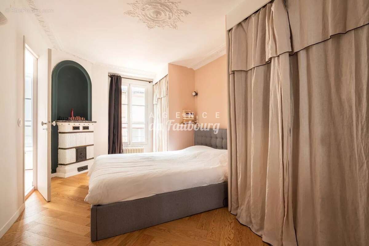 Appartement à PARIS-10E