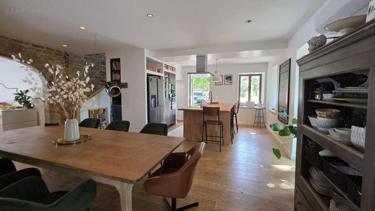 Maison à SAINT-ANTONIN-NOBLE-VAL