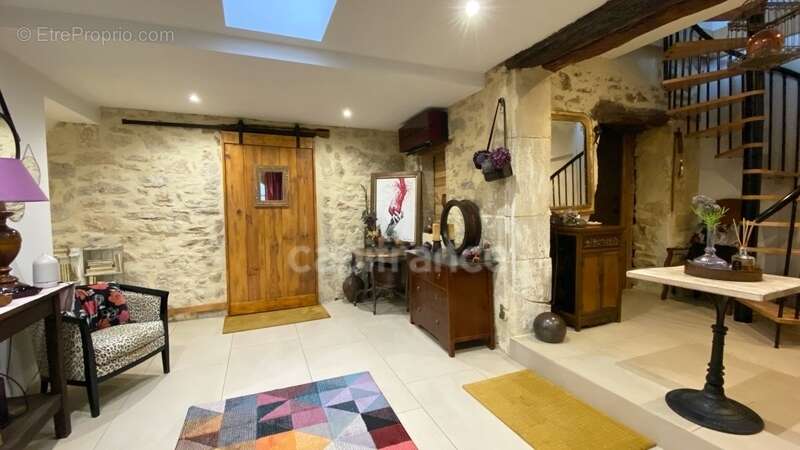 Dpt Gard (30), à vendre Propriété comprenant Mas d'habitation, activités gîtes - photo 4