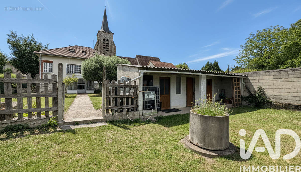 Photo 8 - Maison à CHATENAY-SUR-SEINE
