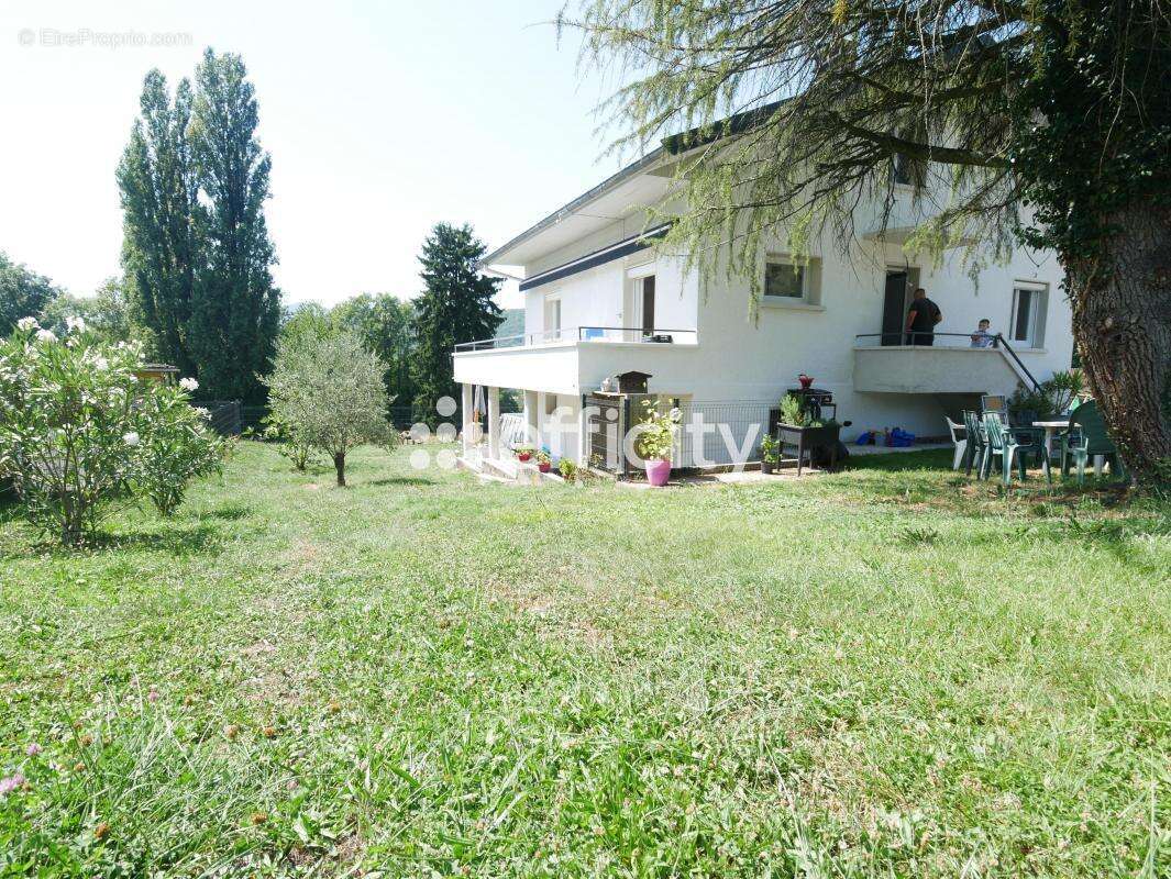 Maison à GRESY-SUR-AIX