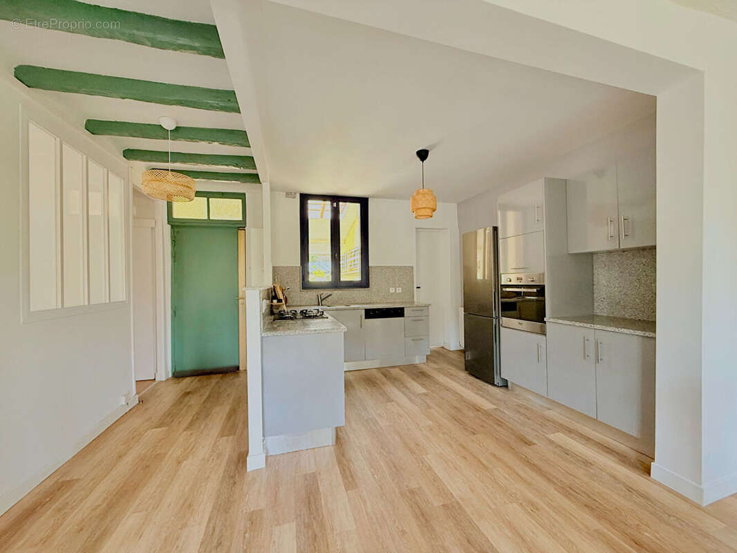 Maison à IVRY-SUR-SEINE