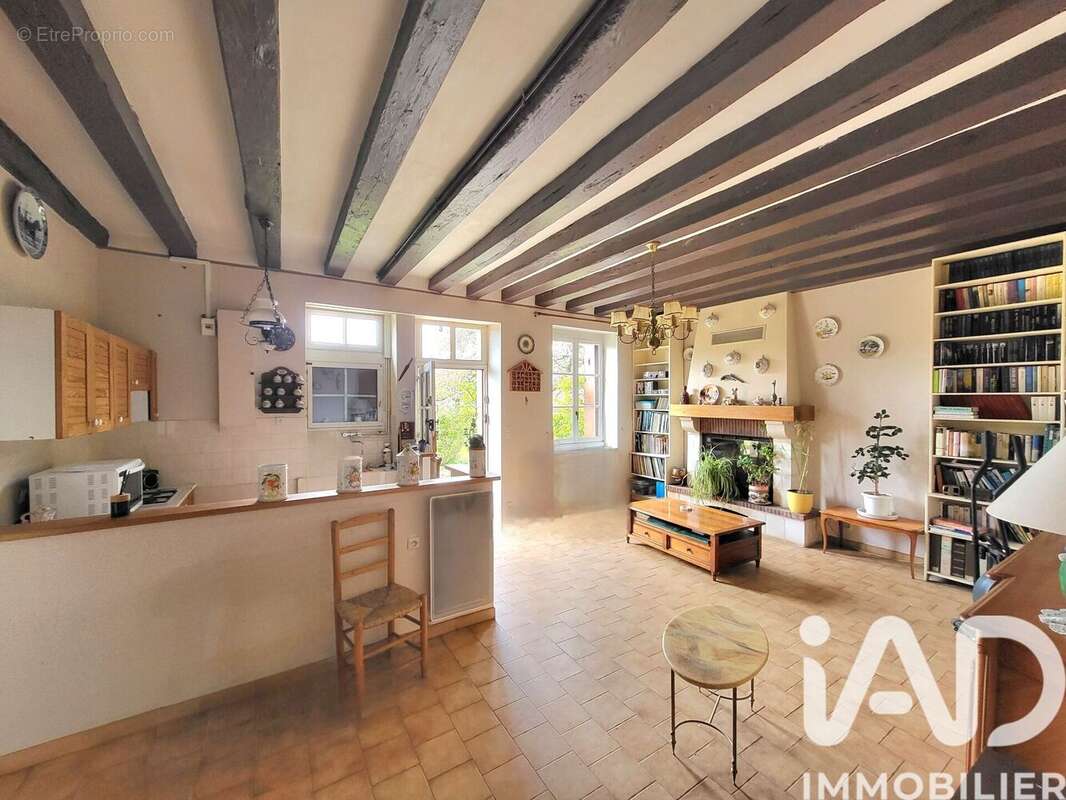 Photo 2 - Maison à NEUILLE-PONT-PIERRE