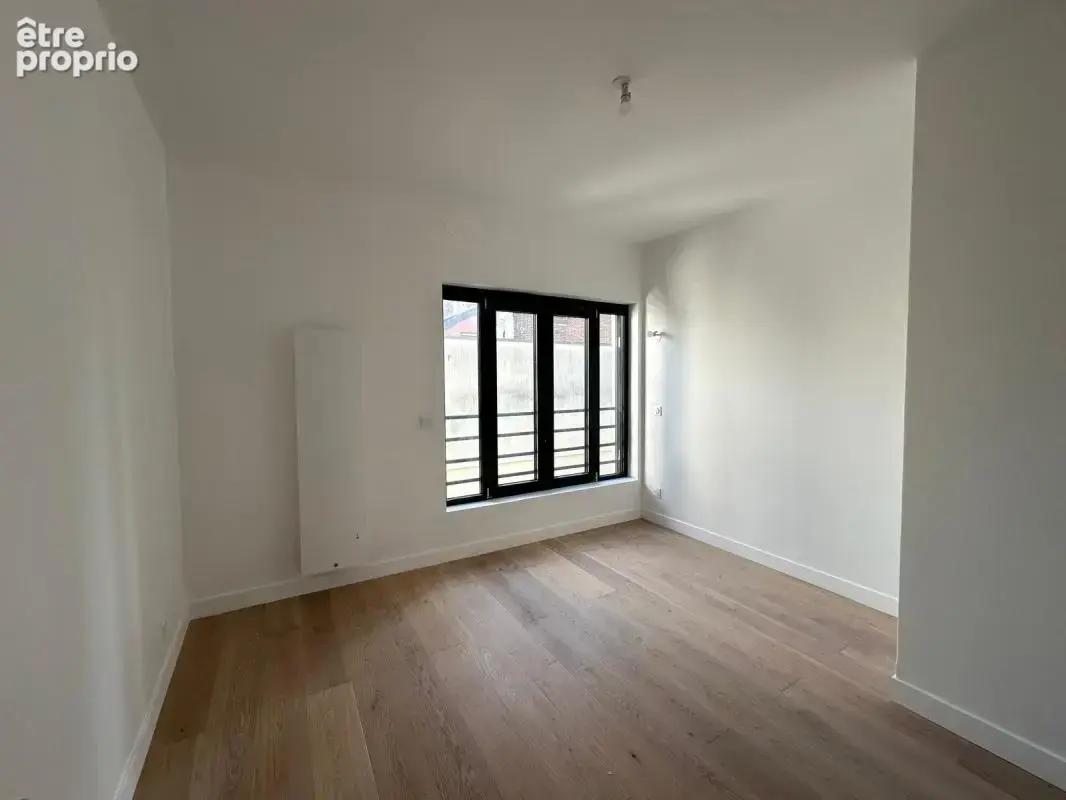 Saint-Ouen – Spacieux T4 familial rénové avec prestations premiums - photo 9