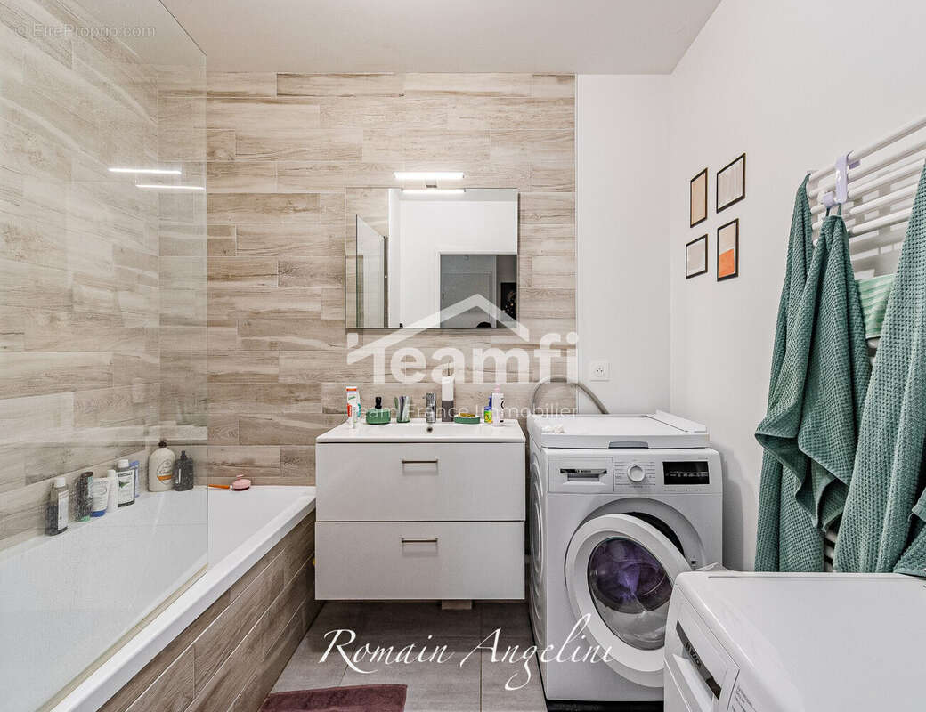 Appartement à SATHONAY-CAMP