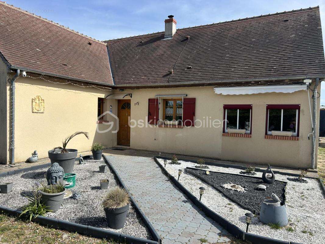 Maison à HUISSEAU-SUR-COSSON