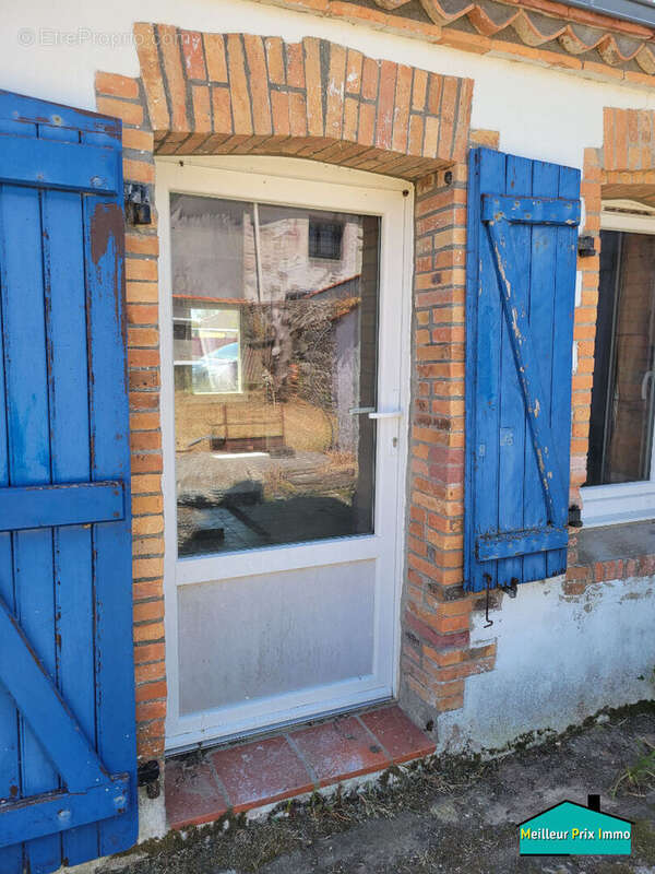 LA GARNACHE Maison à rénover avec four à pain - photo 7