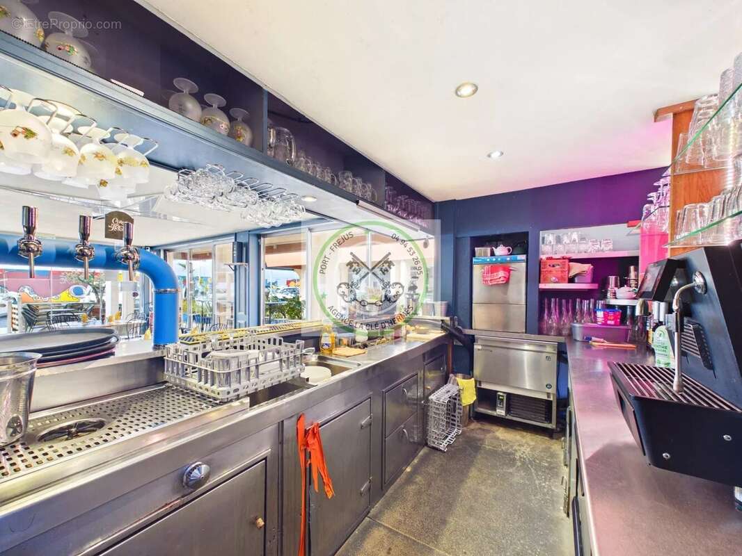 Commerce à SAINT-RAPHAEL